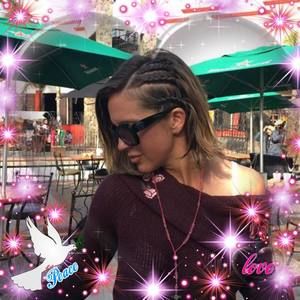 Meet your Posher, Tracy